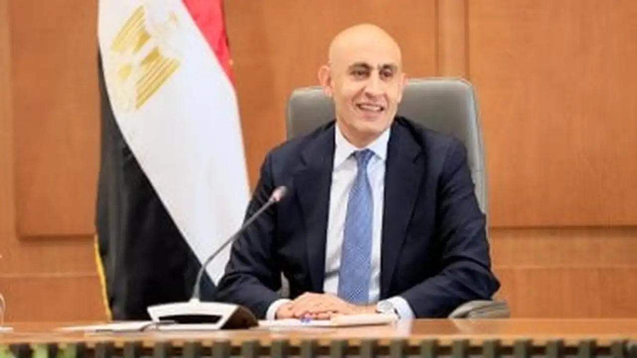 وزير التعليم يوجه الشكر لمعلمي مصر: عماد بناء المستقبل